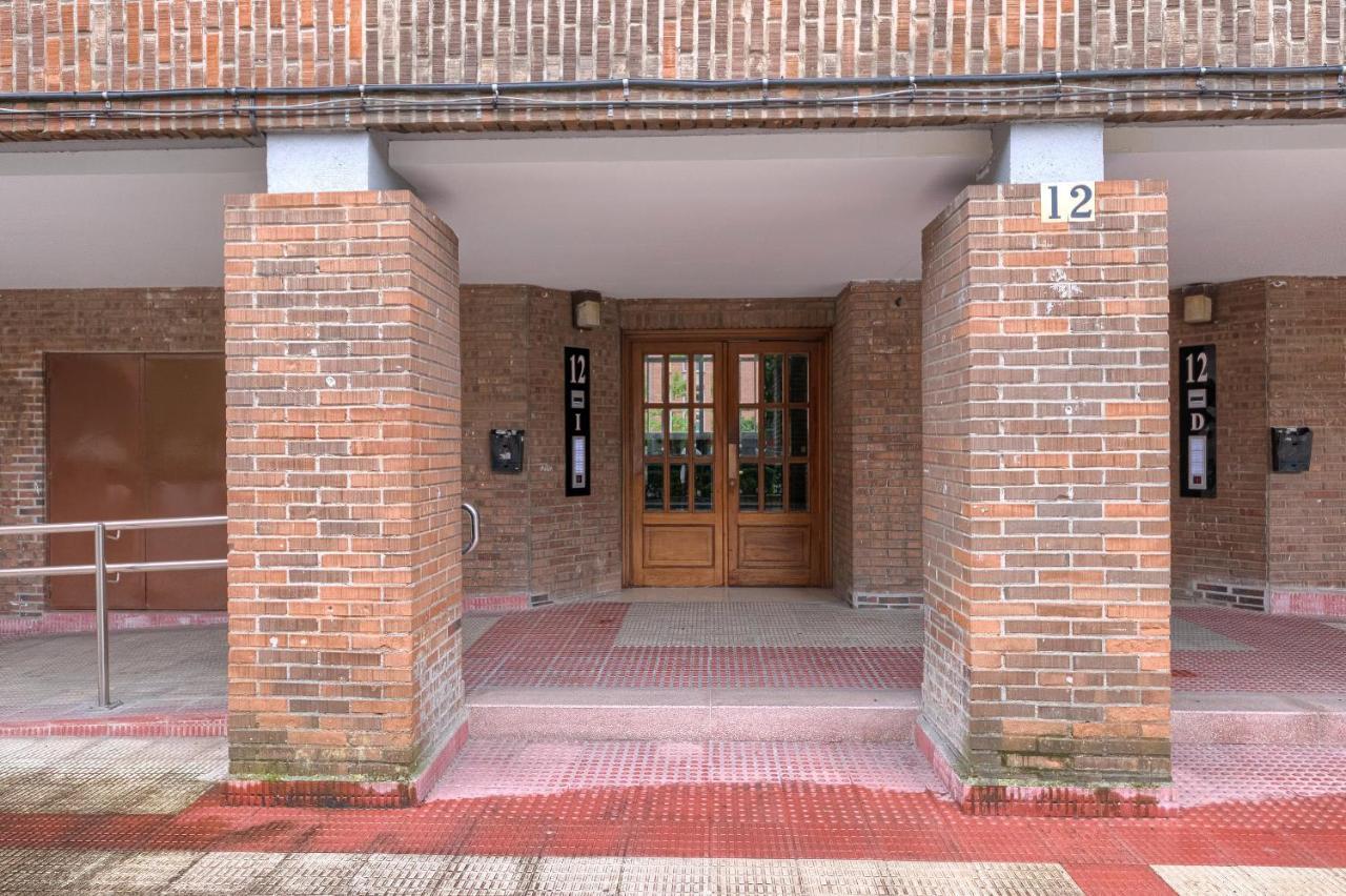 Vivienda Turistica Reformada En Zona Residencial Con Garaje Y Wifi Apartment Bilbao Luaran gambar