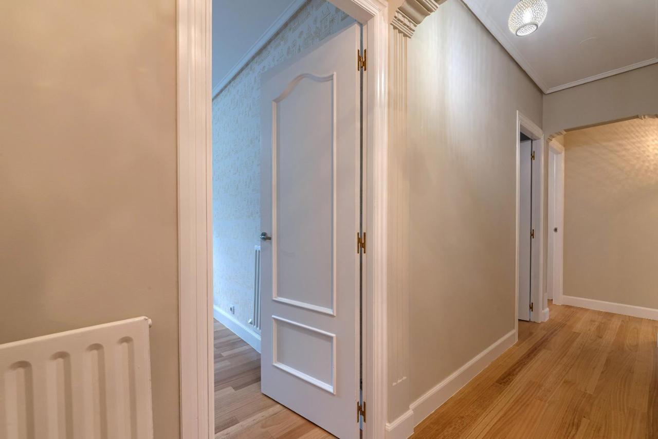 Vivienda Turistica Reformada En Zona Residencial Con Garaje Y Wifi Apartment Bilbao Luaran gambar