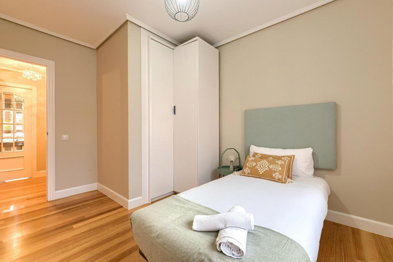 Vivienda Turistica Reformada En Zona Residencial Con Garaje Y Wifi Apartment Bilbao Luaran gambar