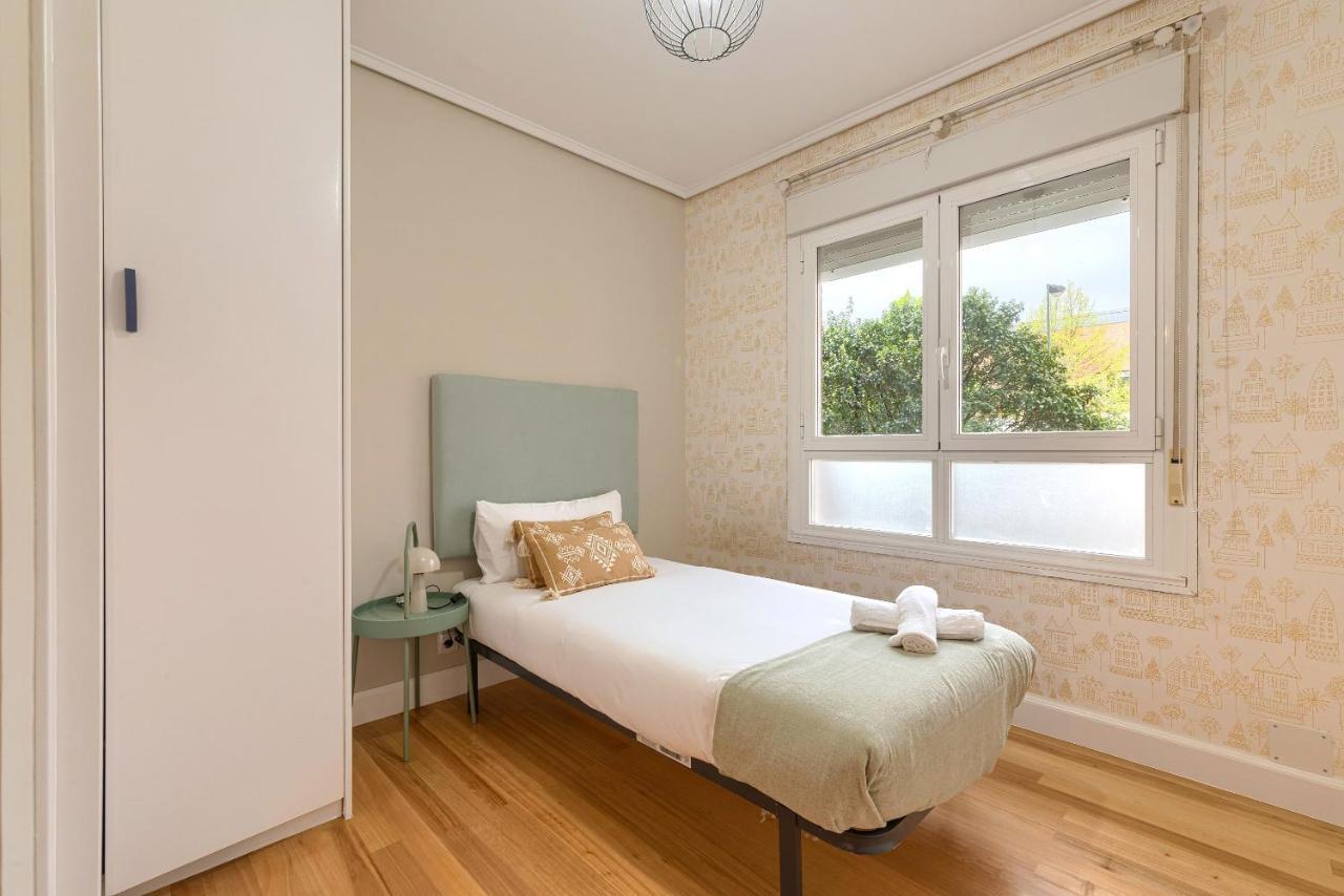 Vivienda Turistica Reformada En Zona Residencial Con Garaje Y Wifi Apartment Bilbao Luaran gambar